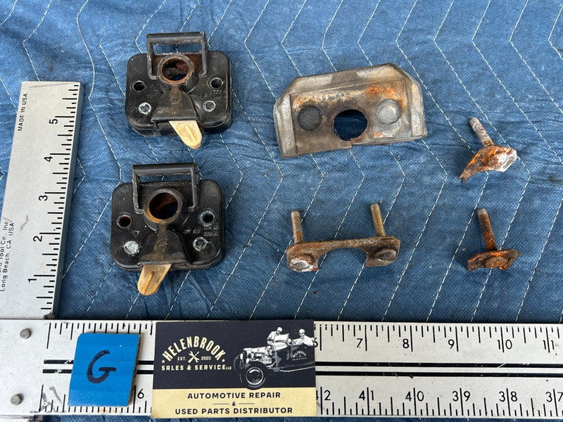 1983-1985 Porsche 944 Rear Hatch Trunk Latch Lock Hardware Assembly OEM #2553EM