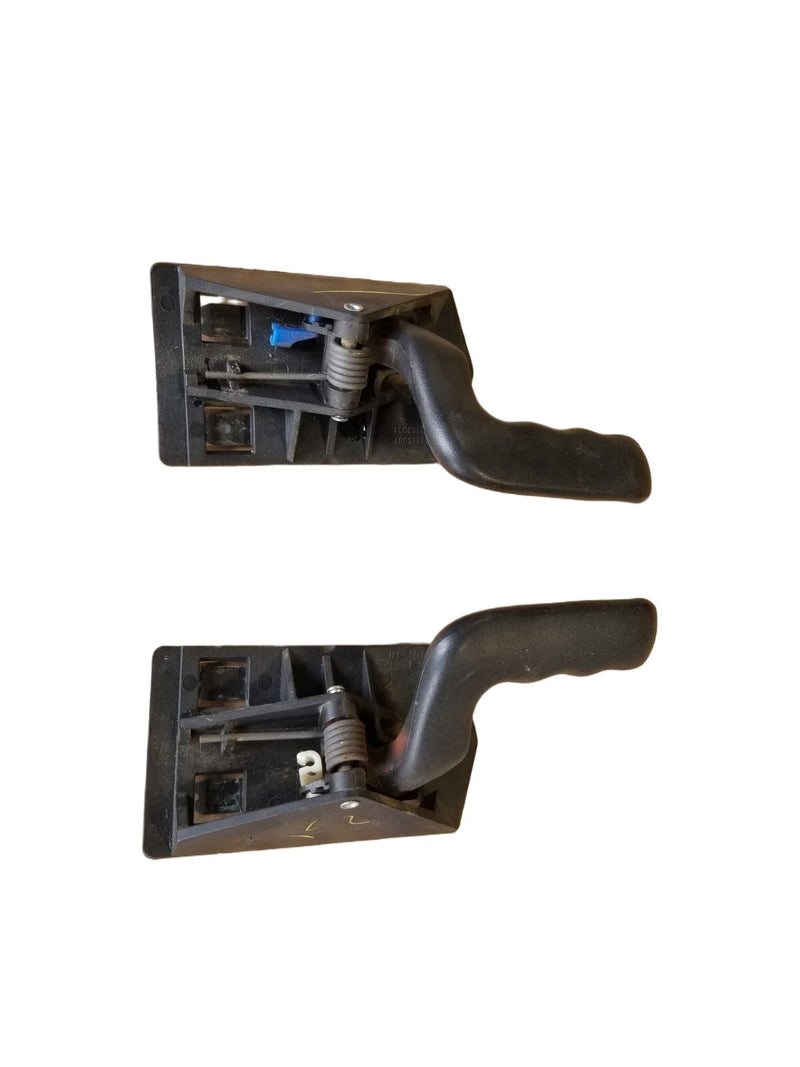 1999-2007 Chevy 1500 Silverado Sierra Right Left Interior Door Handle OE #6768EM