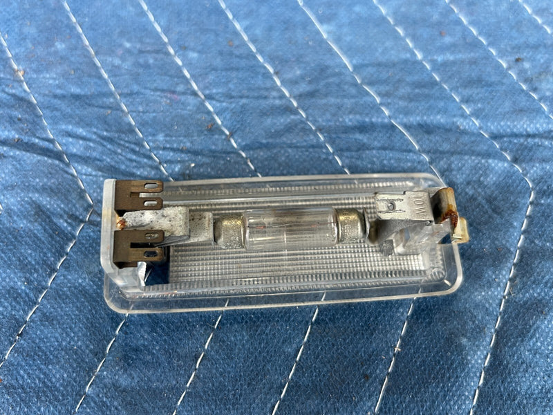 1983-1985 Porsche 944 Overhead Front Center Dome Vanity Light Lamp OEM #2557EM