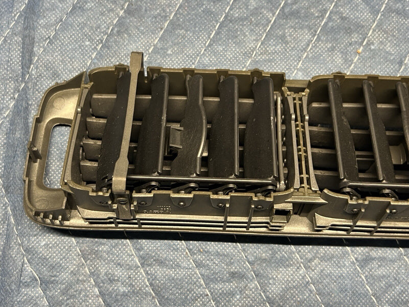 1998-2000 Volvo V70R V70 S70 P80 Dash Heat & AC Vent Set L & R HVAC OEM #4134E