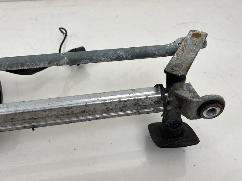 1990-1992 Volvo 740 940 Windshield Wiper Motor Transmission Linkage OEM #5899EM