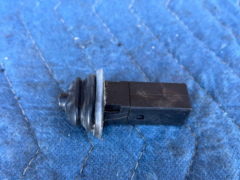 2002-2005 BMW 330xi 325xi E46 Fuel Door Lock Sensor Switch 82289392 OEM #4813EM
