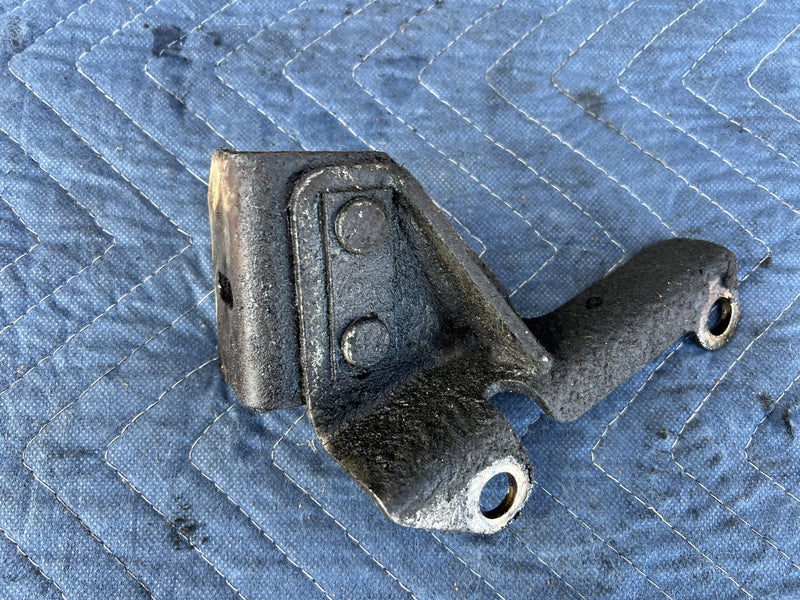 1978 Volvo 240 242 - Transmission Mount