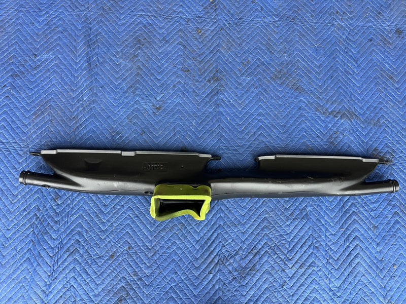 1989-1995 Volvo 740 940 Sedan Front Dash Defrost Vent Duct 3522386 OEM #3859EM