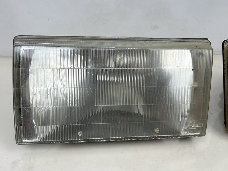 1990-1992 Volvo 740 745 940 Front Right & Left Headlight Pair 2905902 OEM #5955EM