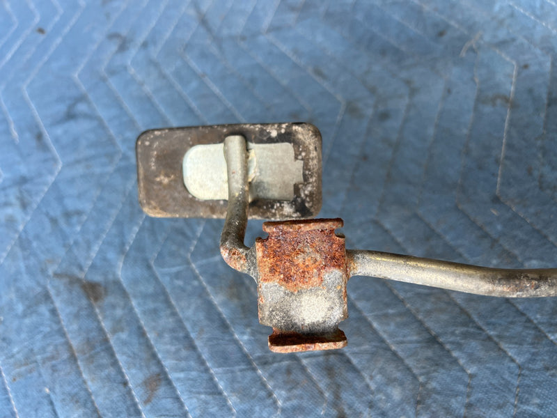 1985-1988 Suzuki Samurai SJ413 Gas Pedal Accelerator Assembly OEM #2328CN