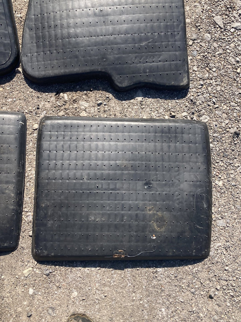 1980 Volvo 244 - Floor Mat Set
