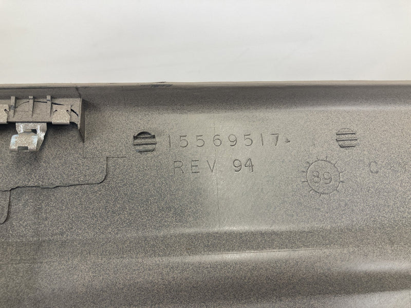 1995-1998 Chevrolet Silverado 2500 GMT400 Lower Rear Window Trim 15569517 OEM