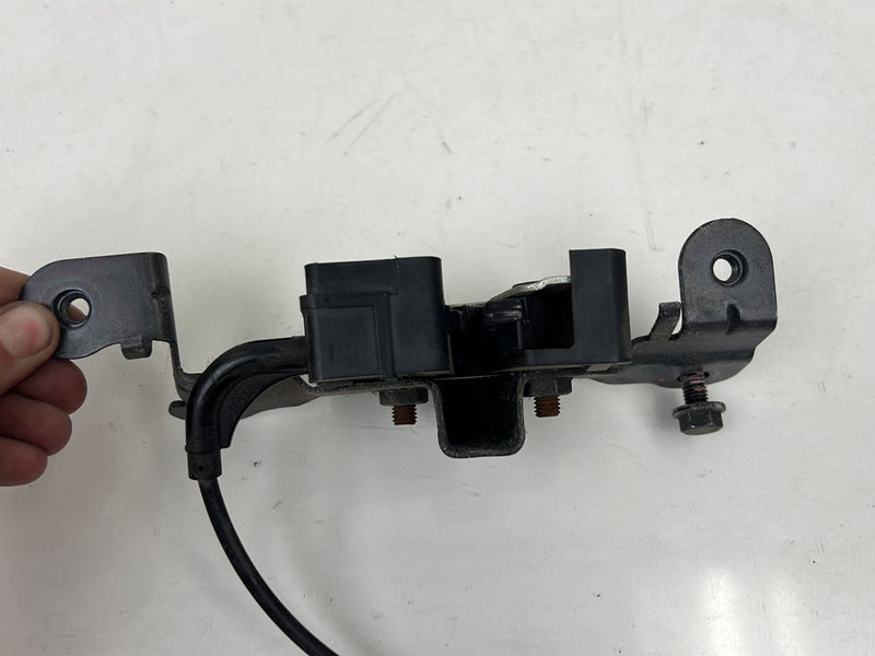 2004-2007 Volvo S60R V70R Engine Bonnet Hood Latch Release Cable OEM #5818EM