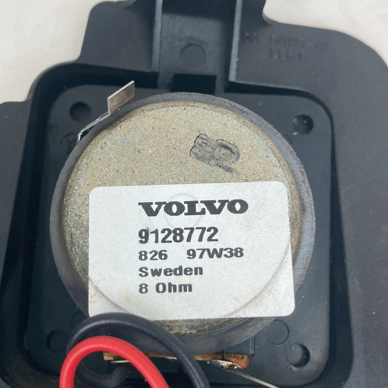 1998-2000 Volvo V70 Rear Speaker Set 9128773 9128772 OEM #5167M