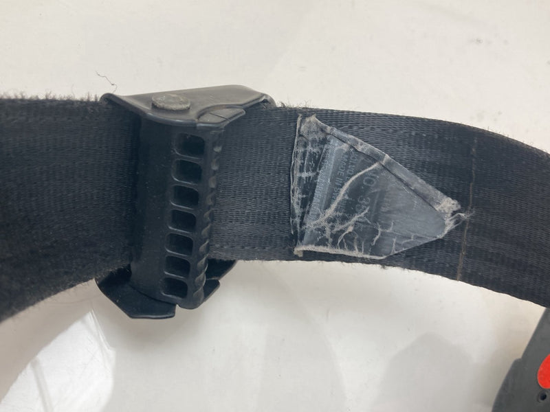 1992 Volvo 940 944 - Seat Belt Front Left PN: 3539349 352747