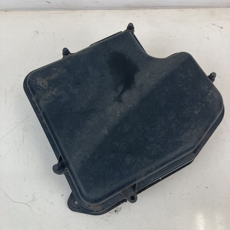 2001-2005 Volkswagen Passat Air Intake 3B1 819 640 OEM #5536M