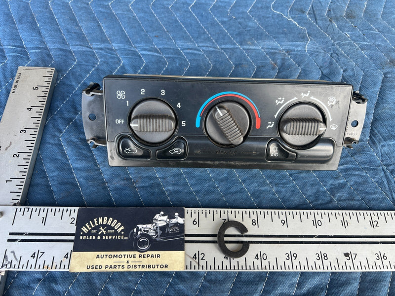1999-2002 Chevy Silverado GM 1500 2500 AC Heat Climate Control Switch OE #1820CN