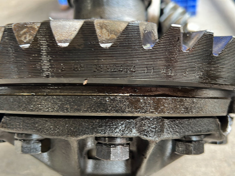 1973-1988 Chevrolet K2500 Differential Gear Set 3.73 Ratio w/ Axle Shafts OEM #5935EM