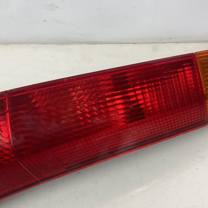 2002-2004 Honda CR-V RD2 Tail Light Right 3350A-SCA-A000 OEM #5099M