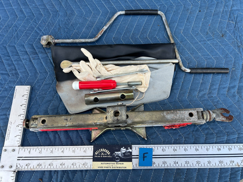 1986-1993 Volvo 240 244 Sedan Emergency Spare Tire Jack & Tool Kit OEM #4212EM