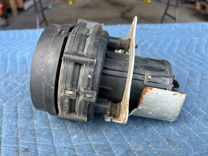 2000-2005 BMW 330xi 325xi E46 Air Injection Pump Secondary Smog OEM #4781EM