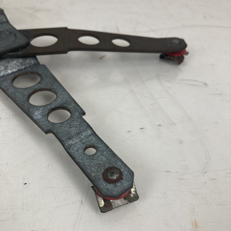 1981-1985 Volvo 240 245 Right Front Manual Window Regulator 1211577 OEM
