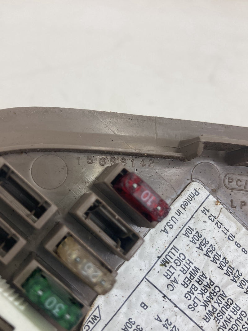 1995-1998 Chevrolet Silverado 2500 GMT400 Dash End Fuse Box Cover OEM