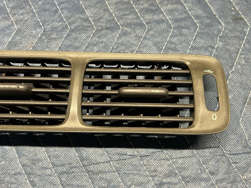 1998-2000 Volvo V70R V70 S70 P80 Dash Heat & AC Vent Set L & R HVAC OEM #4134E