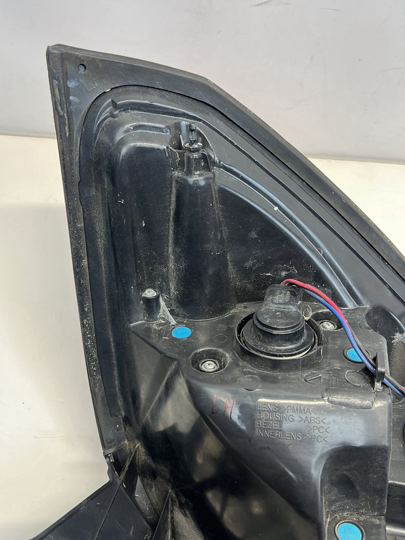 2012 Chevrolet Captiva Sport - Tail Light Pair PN: 4157NAK
