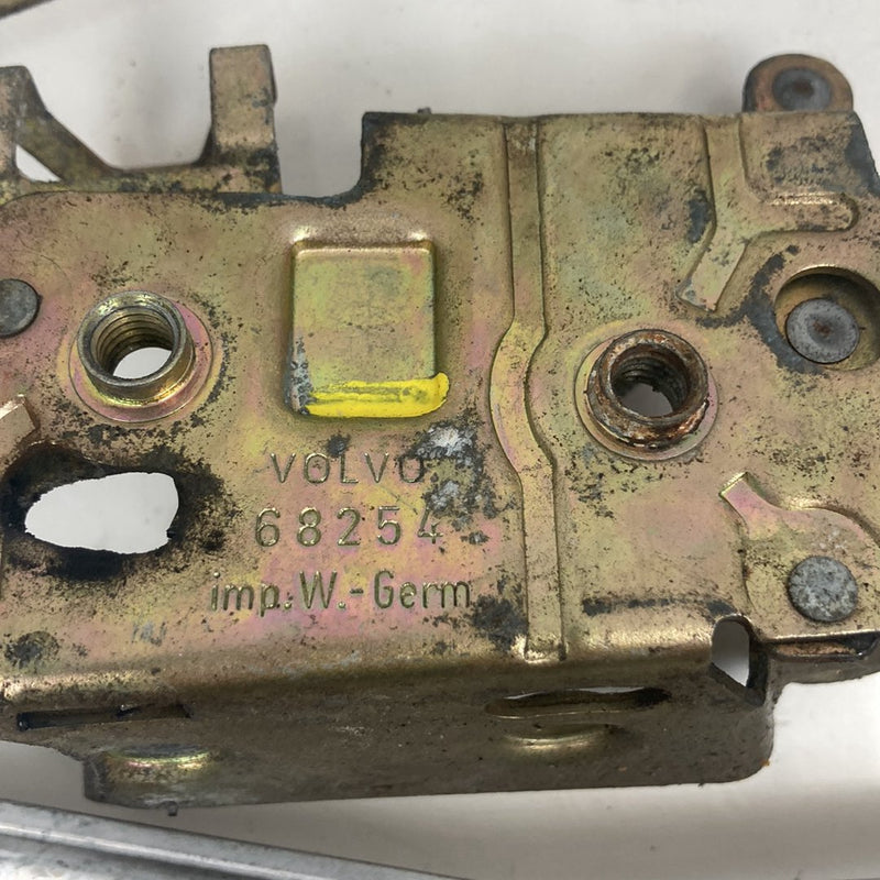 1986-1993 Volvo 240 244 Door Handle Linkage Latch Assembly 4 68254 OEM #4882M