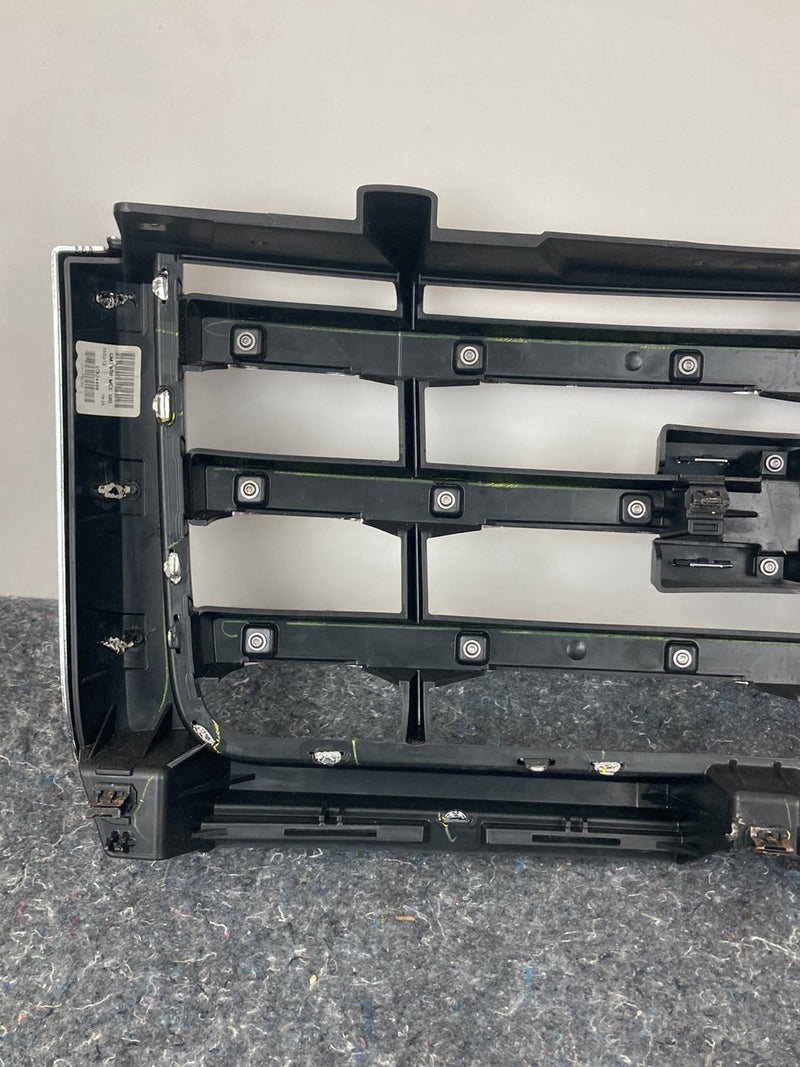 2012-2013 GMC Sierra Radiator Grille GMC 22924486 OEM