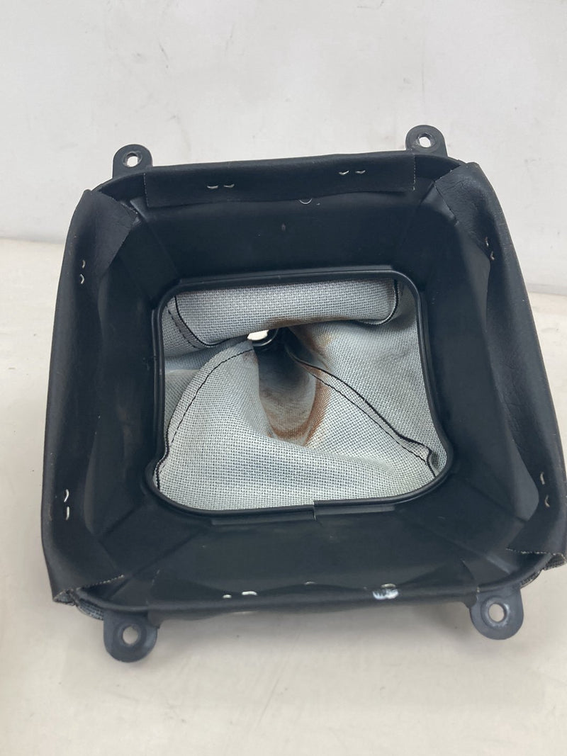 2002-2004 Honda CR-V RD2 Manual 5 speed Shift Boot OEM #5090M
