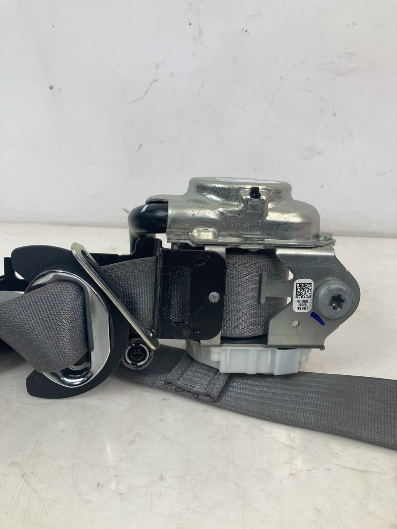 2014-2018 Chevrolet Silverado GMT900 Seat Belt Front Right 84846426 OEM #5617M