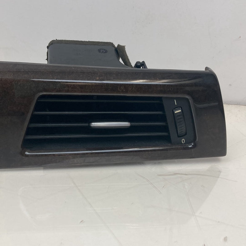 2009 BMW 328i E90 Dash Vent Set 7132851 OEM