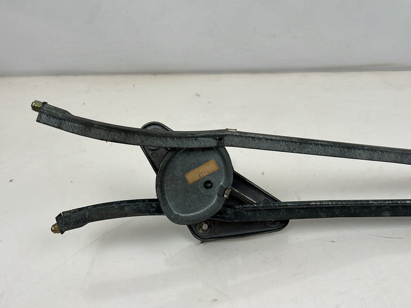 1975-1980 Volvo 244 240 Front Windshield Wiper Linkage Transmission OEM #5352EM