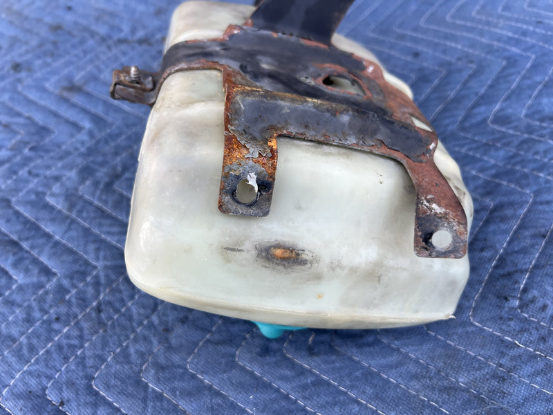 Volvo 240 - Coolant Overflow Reservoir PN: 463604