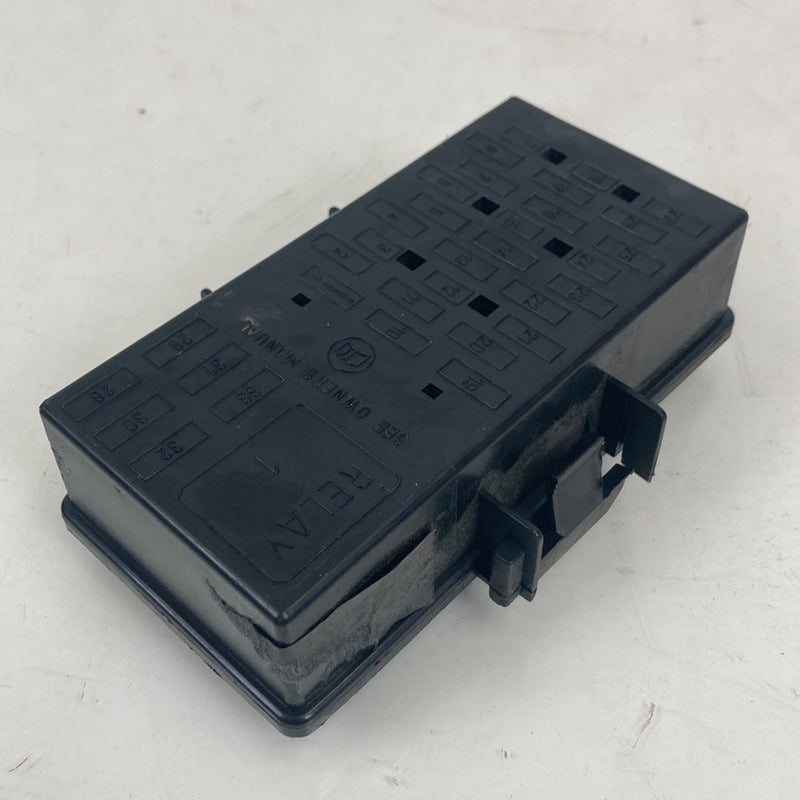 2002-2005 Lincoln Town Car Signature Fuse Box Cover Relay OEM #5145M