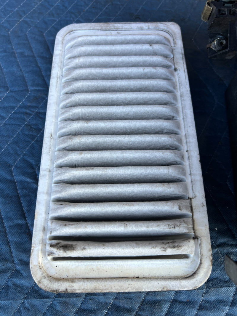 2003-2008 Toyota Corolla Air Cleaner Filter Box Intake Housing OEM #3360EM