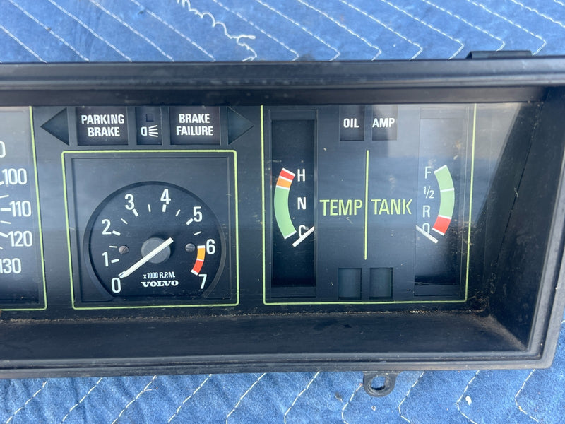 1967-1974 Volvo 140 142 144 145 Gauge Instrument Cluster Speedometer OEM #4903EM