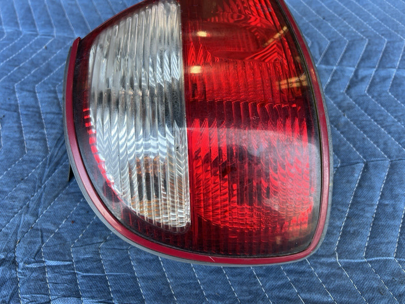 1998-2003 Jaguar XJR XJ8 X308 Left Driver Outer Tail Light Assembly OEM #4685E