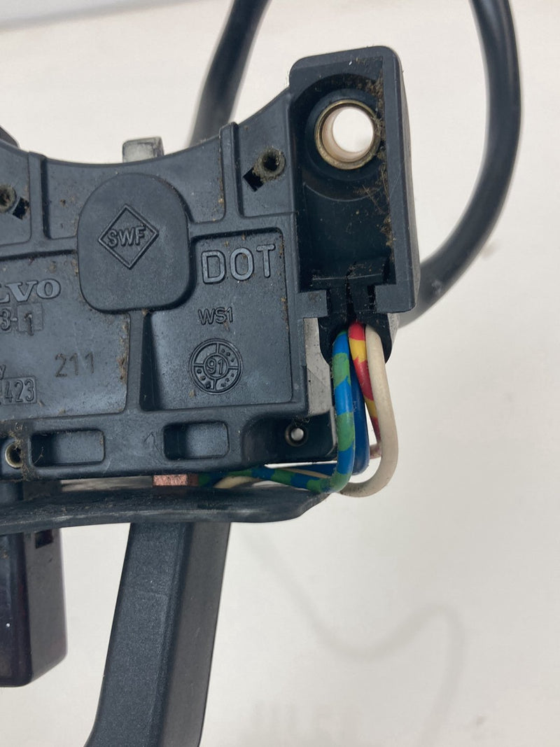 1992 Volvo 940 944 - Cruise Control Switch PN: 3544883