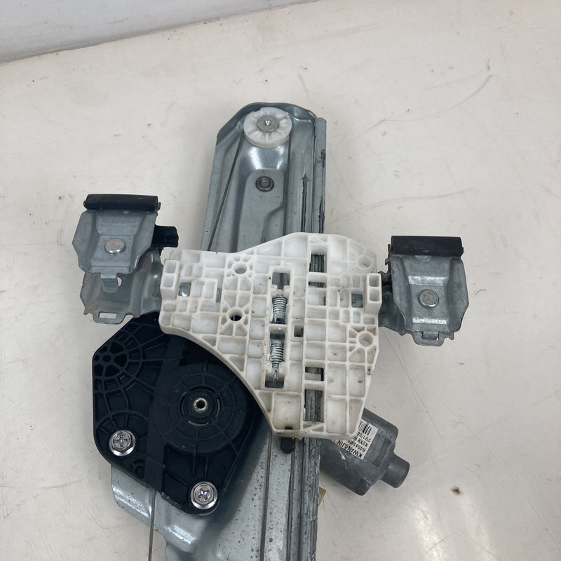 2014-2018 Chevy Silverado 1500Rear Right Window Regulator 013822697 OEM #5584M