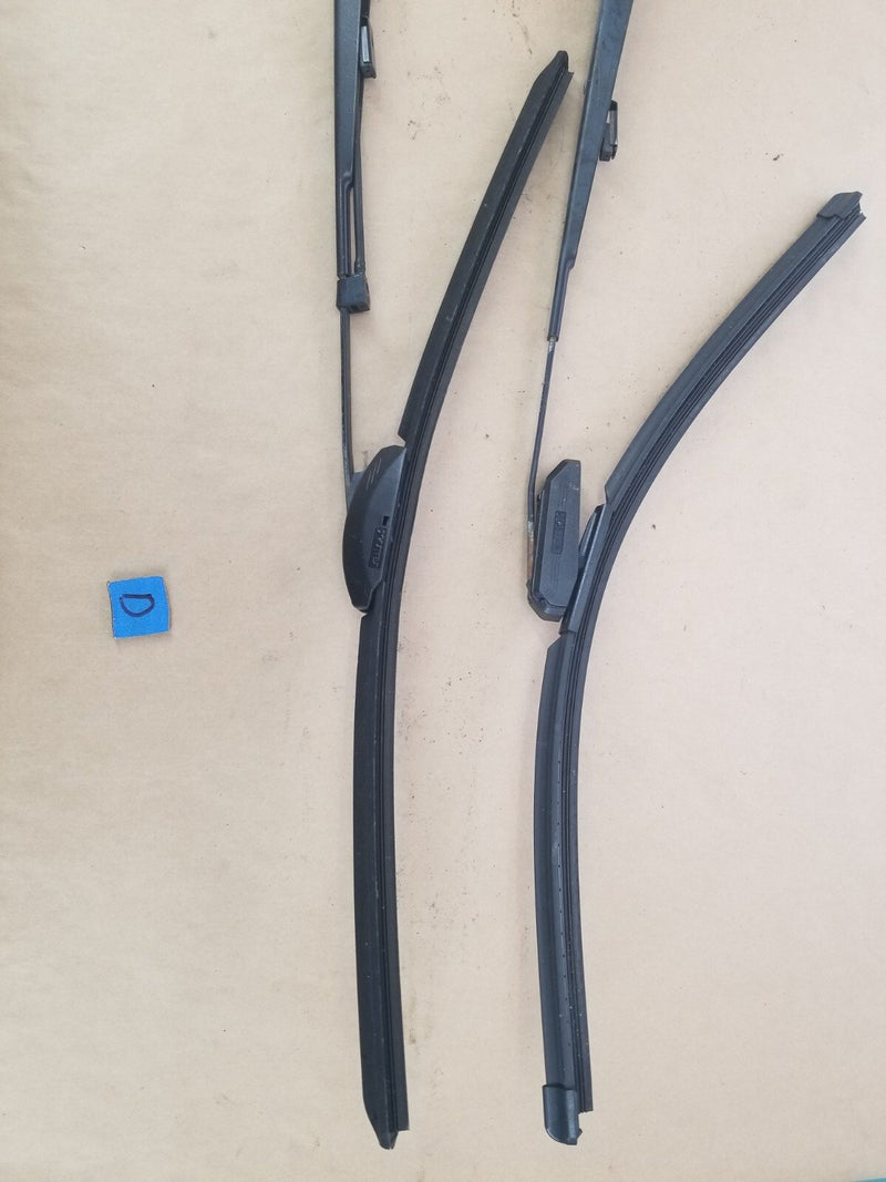 1999-2007 Chevy 1500 Silverado Left Right Sierra Windshield Wiper Arms OEM#837CN