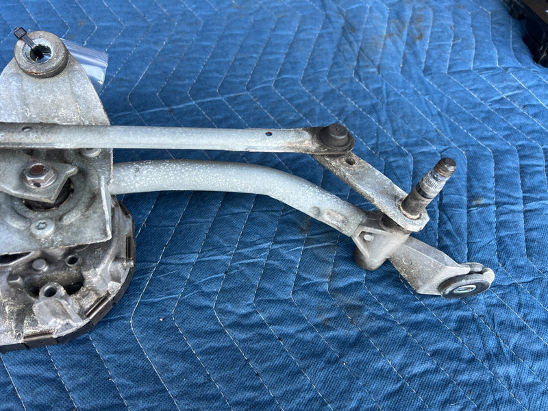 2011-2017 BMW X3 F25 Bosch Windshield Wiper Motor Transmission Linkage OE#2185EM