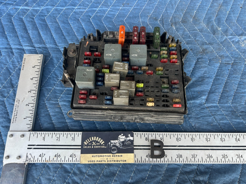 1999-2002 Chevy Silverado GM 1500 2500 Relay Fuse Box Assembly 15328 OEM #1742CN