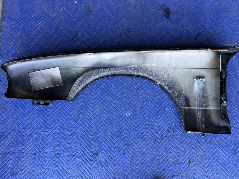1998-2003 Jaguar XJR XJ8 X308 Passenger Side Right Front Fender Black OEM #4666E