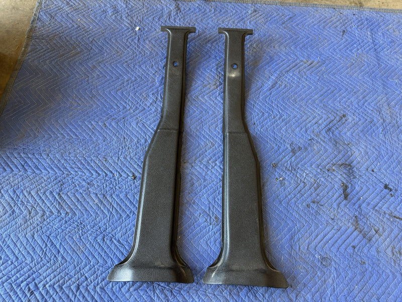 1986-1993 Volvo 240 244 Left & Right B Pillar Trim Pair 1225995 1225994 #4878E