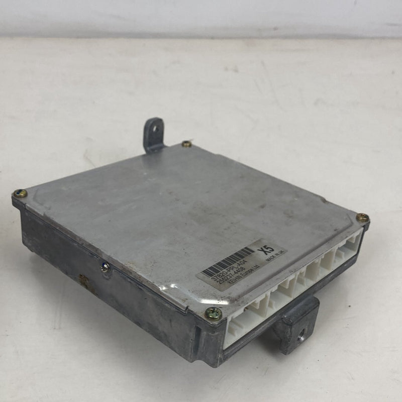 2002-2004 Honda CR-V RD2 Engine Control Module ECU OEM #5085M