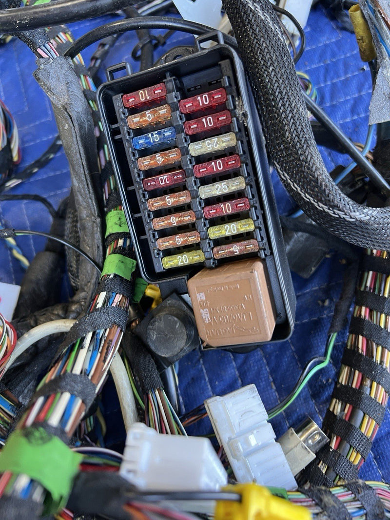 1998-2003 Jaguar XJR XJ8 X308 Chassis & Body Wiring Harness Fuse Panel #4661E