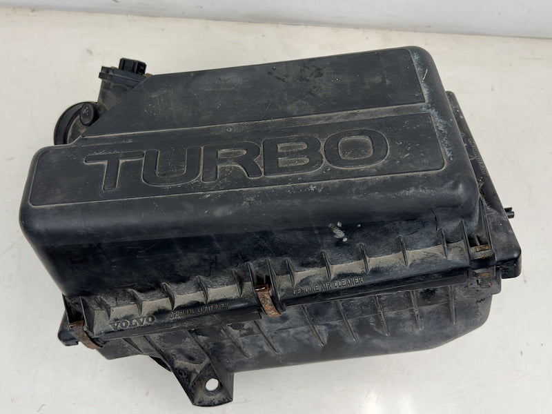 1993-1997 Volvo 850 Air Cleaner Filter Box Housing 6842884 OEM