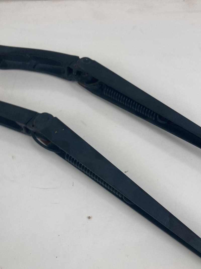 2005 Volvo XC90 I 275 Windshield Wiper Arm Pair 30753819 30753817 OEM #4828M
