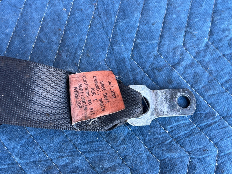 2000-2005 BMW 330xi 325xi E46 Front Passenger RH Seat Belt Retractor OEM #4824EM