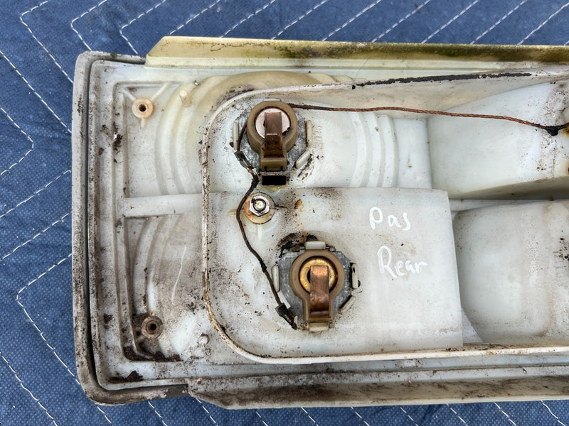 1967-1974 Volvo 140 142 144 145 Passenger Right Tail Light Assembly OEM #4875EM