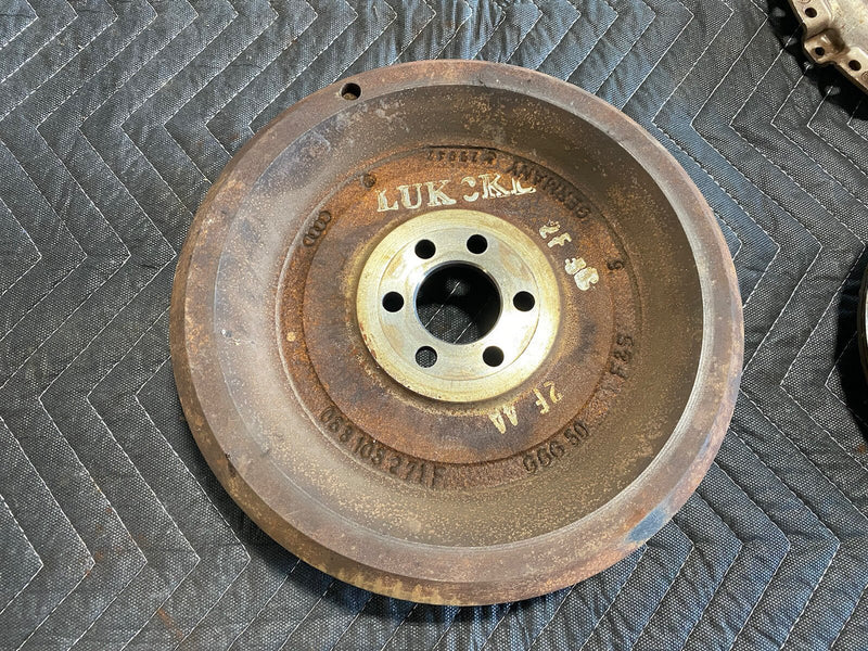 1999-2005 Volkswagen VW Jetta MK4 Flywheel Manual Transmission 068105271F #2911E